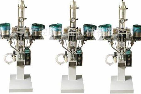 全自動鉚釘機(jī)為何受市場歡迎？好品質(zhì)帶來高效生產(chǎn)！